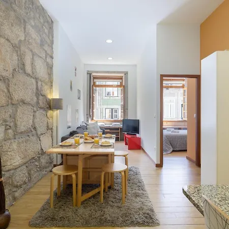 Host Wise - Urban Stylish Flat - Ace Location Oporto