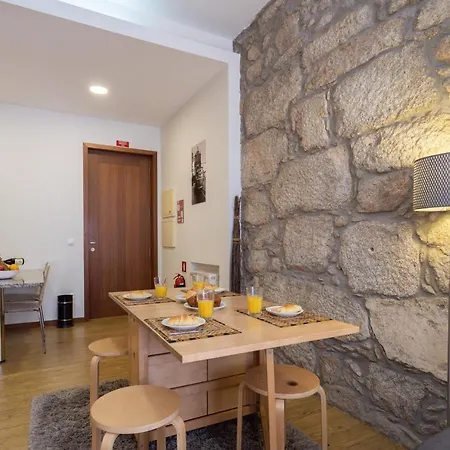 דירה Host Wise - Urban Stylish Flat - Ace Location פורטו