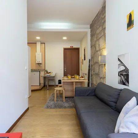 Host Wise - Urban Stylish Flat - Ace Location * פורטו
