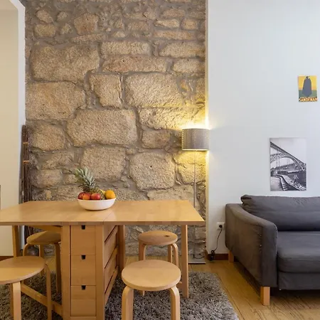 Host Wise - Urban Stylish Flat - Ace Location דירה פורטו