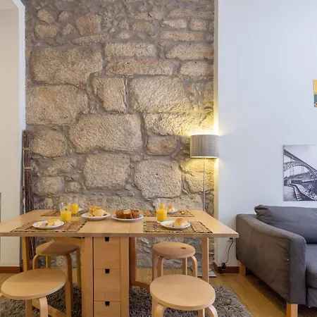 Host Wise - Urban Stylish Flat - Ace Location