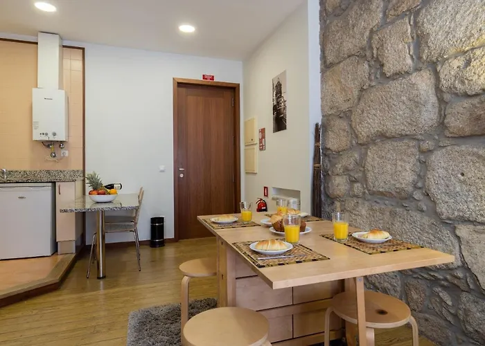 Lägenhet Host Wise - Urban Stylish Flat - Ace Location *