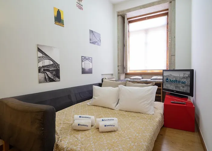 Host Wise - Urban Stylish Flat - Ace Location