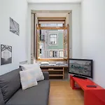 Host Wise - Urban Stylish Flat - Ace Location *