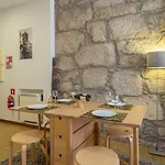 Host Wise - Urban Stylish Flat - Ace Location * Porto